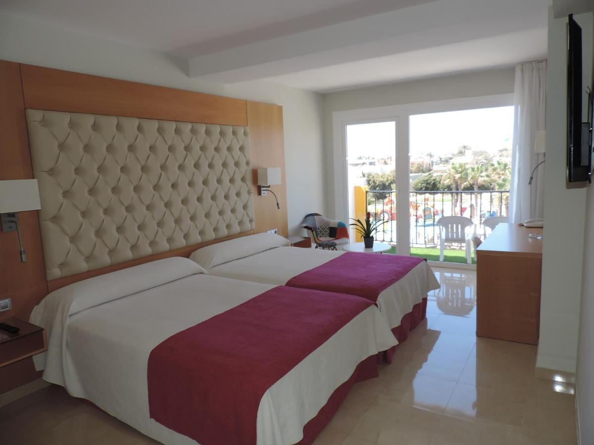 Mediterraneo Bay &