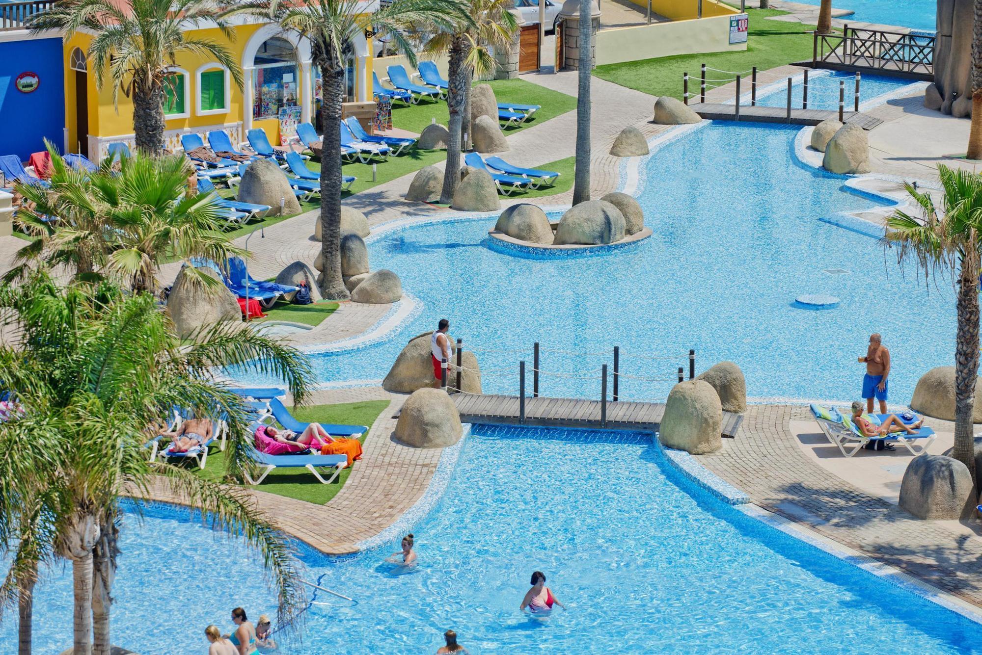 Mediterraneo Bay & 4* Roquetas de Mar
