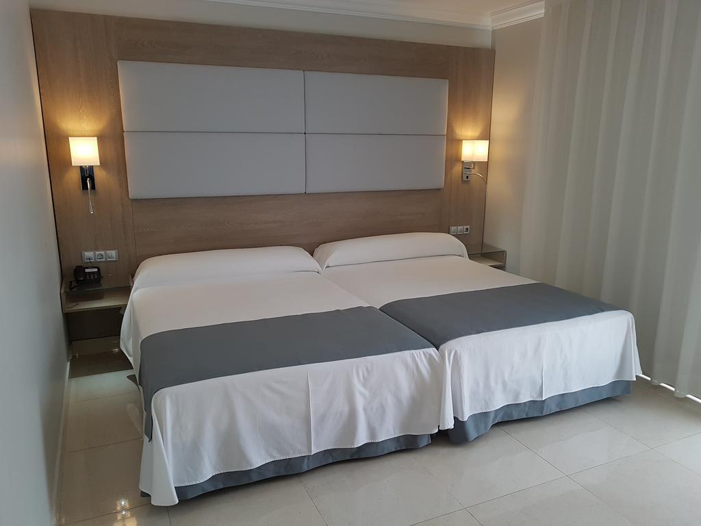 Hotel Mediterraneo Bay & 4*