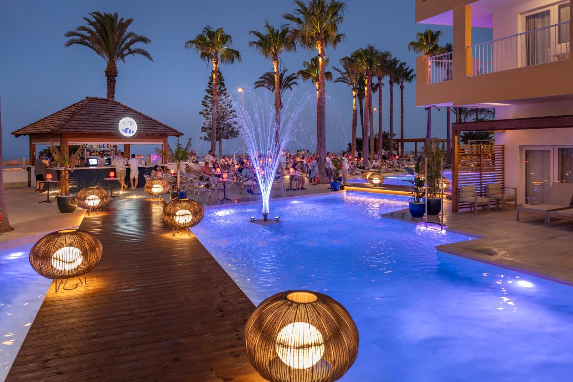 Mediterraneo Bay & 4*