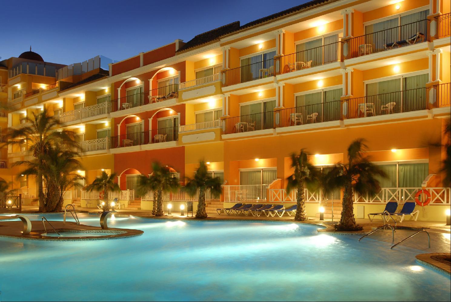 Mediterraneo Bay & Hotel 4*
