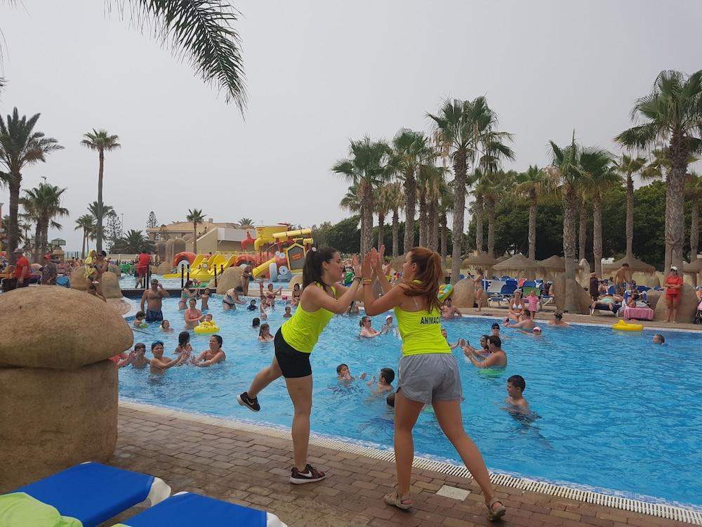 Hotel Mediterraneo Bay &